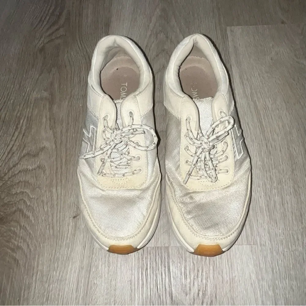 Toms women size